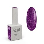 NAILSOFTHEDAY Cosmopolitan Gel Polish 10 ml – ciemno-różowy lakier hybrydowy z odblaskową drobinką (flash)