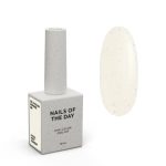 NAILSOFTHEDAY Daphne Gel Polish – mleczny lakier hybrydowy ze złotymi płatkami, 10 ml